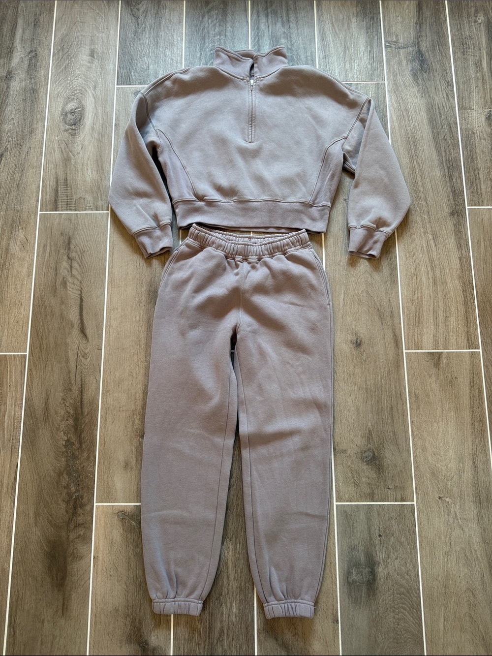 Abercrombie & Fitch Cropped Half-Zip Sweatshirt and Joggers - Taupe